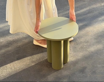 Modern Round Side Table for Living Room, Minimalist Bedside Table or Nightstand, Compact Small Space Furniture, Contemporary Home Decor