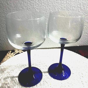 Vintage Cobalt Blue Wine Glasses by Cristal d&#39;Arques France, Set of 2 Barware Bar Ware