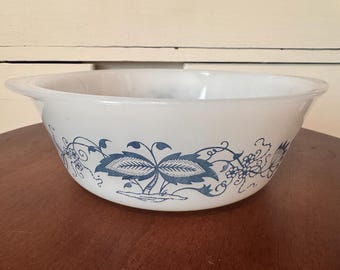 Vintage Glasbake Blue Onion Milk Glass Casserole Dish with Lid, 1 Quart Round Baking Pan, J510 Retro Kitchenware, Mid Century Ovenware