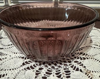 Pyrex Cranberry Ribbed Mixing Bowl 6 Cup 7402-S Vintage Discontinued Bowl