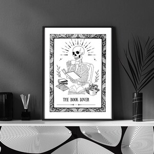 Arte de parede com cartas de tarô para amantes de livros – Pôster imprimível A4 – Decoração gótica para casa A4 21 x 29,7 cm / 8 x 12″