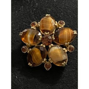 Vintage flower shaped Tiger's Eye style agates and amber rhinestone; brooch