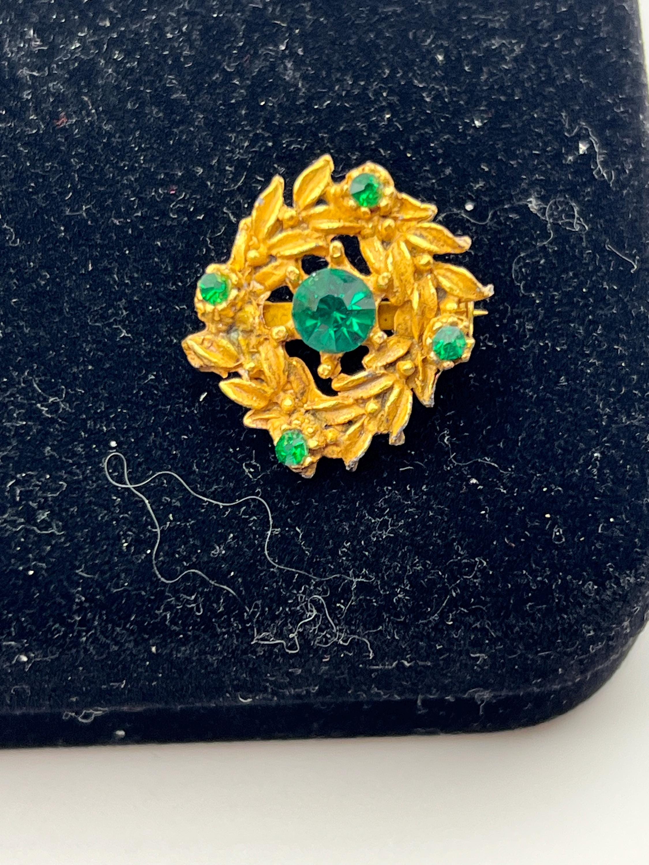 見事な創造力 Vintage Pin 2 of Set Glass Green Emerald Design Leaf Brooch その他