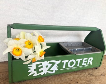 Vintage EZ Toter - Metal Carry All for Garden Supplies or Tools - with Divided Lift Out Tray from Simonsen Industries of Chicago