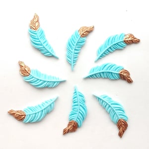 Fondant Feder Boho Tribal Cupcake Toppers 6 Kuchendekorationen essbar Blau Rosa Weiß Hochzeit Geburtstag