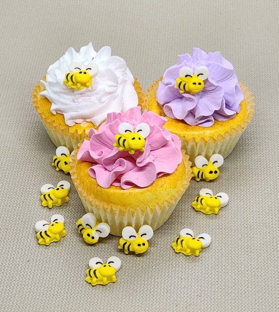 12 Edible Bumble Bee Cake Topper Fondant Set -   Bumble bee cake,  Fondant cake toppers, Fondant set