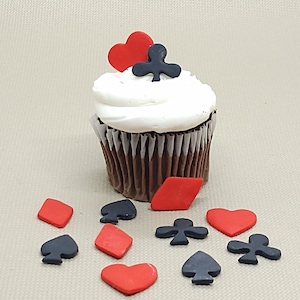 Poker Kasino Fondant Cupcake Toppers 12 Kuchendekorationen Essbare Karte Anzug Rot Schwarz
