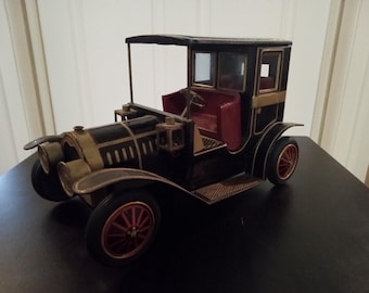 1960er Jahre Modell T Spielzeugauto aus Japan