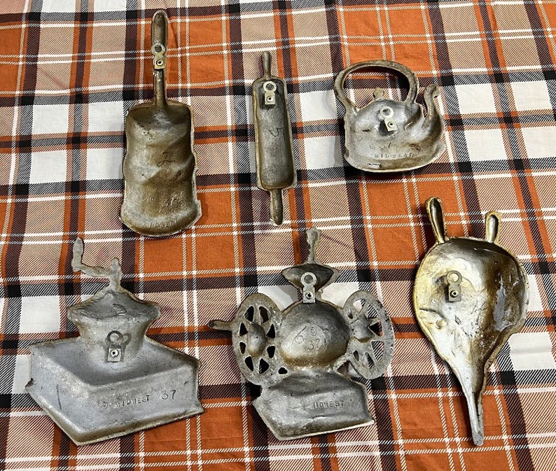 Set of 6 Rare Vintage Sexton Cast Metal Painted Kitchen Wall Decor 1960