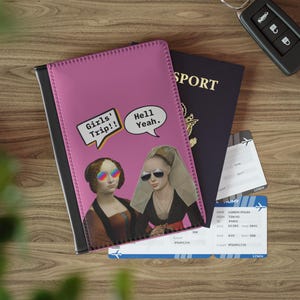 Lustige Renaissance Passhülle | Road Trip Reisebrieftasche | Mädchen Reise Geschenk | Retro Pink Passhülle | BFF Reise-Accessoires