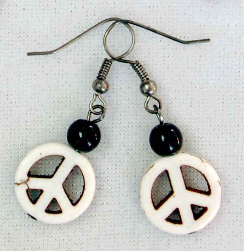 Peace Sign and Gemstone Earrings Choice of Colors, Hippie Peace Sign Dangle Earrings, Groovy Retro 1960s Style Earrings black n gunmetal