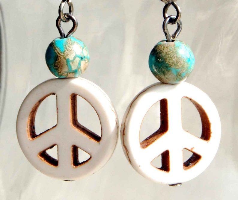 Peace Sign and Gemstone Earrings Choice of Colors, Hippie Peace Sign Dangle Earrings, Groovy Retro 1960s Style Earrings turquoise n gunmetal