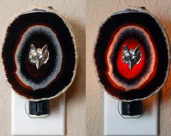 Agate Slice with Nature Charm Nightlight, Geode Wolf Night Light Plug In