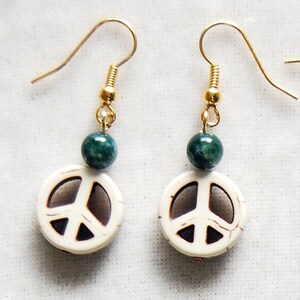Peace Sign and Gemstone Earrings Choice of Colors, Hippie Peace Sign Dangle Earrings, Groovy Retro 1960s Style Earrings dark green n gold