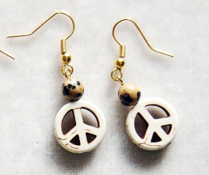 Peace Sign and Gemstone Earrings Choice of Colors, Hippie Peace Sign Dangle Earrings, Groovy Retro 1960s Style Earrings spotted and gold