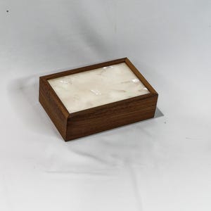 Cajas de almacenamiento de cartas del tarot hechas a mano en Australia con tapas de nácar