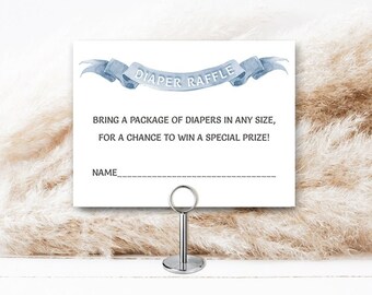 Op de afbeelding: Een witte kaart met een blauw lintbanner waarop "Diaper Raffle" staat. De tekst onder de banner luidt "Breng een pak luiers in elke maat mee, voor een kans om een speciale prijs te winnen!" Er is een lege regel voor een naam.