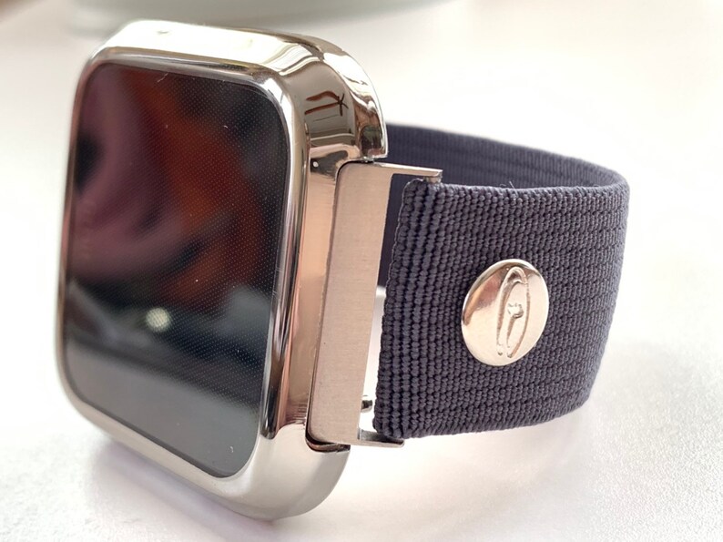 fitbit versa elastic band