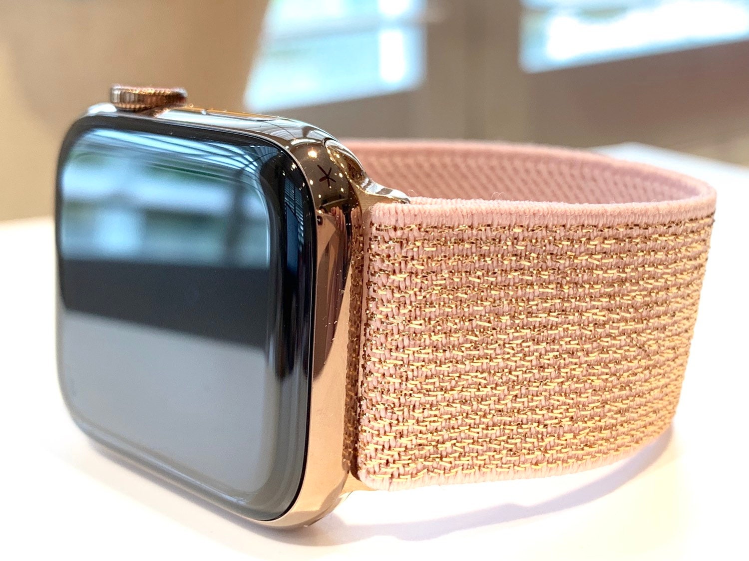 NEW Stretchy Rose Gold Buckle Fashion Apple Watch Band Filigree Blush Leather Watch Band with Rose Gold Tone  main image 2