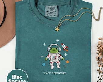 Maglietta ricamata Space Adventure Frog Comfort Colors®, maglietta rana astronauta, maglietta carina rana spaziale, maglietta animale stravagante, regalo spettrale per gamer