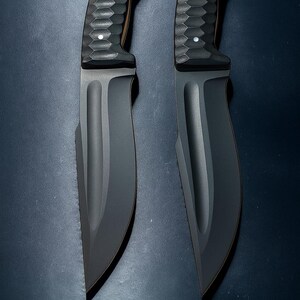 D2 Steel Hunting Knife: Hand-Carved Micarta Handle, Leather Sheath