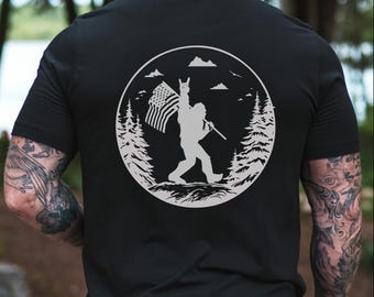 Big foot t-shirt, Big foot shirt, Men's big foot apparel, Believe in Big foot, Big foot hunters shirt, Big foot apparel, Big foot tee