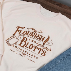 Bluza z haftowanym napisem „Księgarnia Czarodziejów”, styl Universal Studios