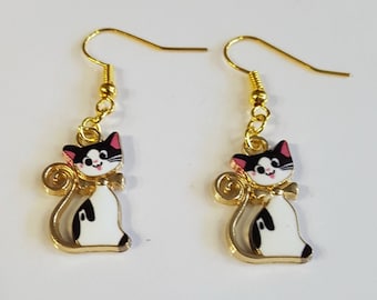 Cat Earrings, black Cat Earrings, black and white Cat Earrings, gold cat earrings, crazy cat lady gift, cute cat earrings, dangly cat