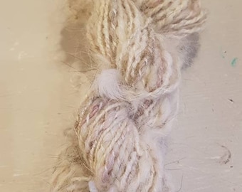 Handspun yarn made from husky dog fluff and wool, cream art yarn, cream yarn , cream wool, aran wool made from dog fur, novelty yarn