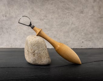 Pottery Trimming Tool - Tungsten Carbide Tool Head (D shape) with Natural Wood Handle