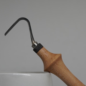 Pottery Trimming Tool - Tungsten Carbide Tool Head (L shape) with Natural Wood Handle