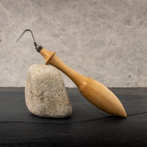 Pottery Trimming Tool - Tungsten Carbide Tool Head (Medium L shape) with Natural Wood Handle