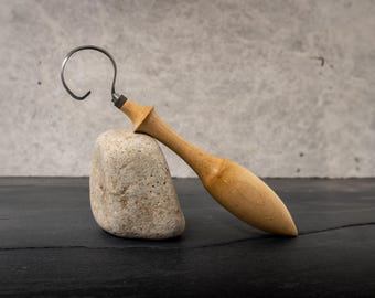 Pottery Trimming Tool - Tungsten Carbide Tool Head (G Shape) with Natural Wood Handle