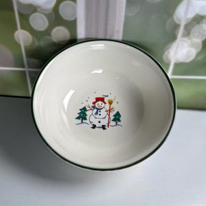 Pfaltzgraff Perennials &quot;Snow Village&quot; Cereal Bowl Holiday Christmas Table Ware Dishes