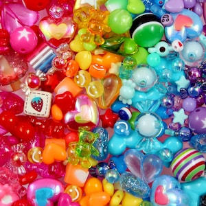 Acrylic Bead Grab Bag - Cute Mixed Lot of Plastic Beads - great for kandi, ispy, sensory crafts, jewelry making - Over 200 pcs