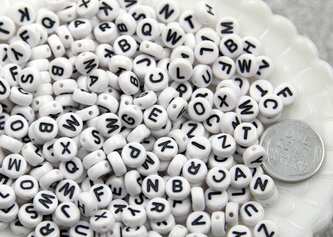 100 Beads Pink Alphabet Letter Jet Beads, Acrylic White and Pink Letters  Beads, Round Acrylic Beads, Plastic Round Letter Beads, 7mm