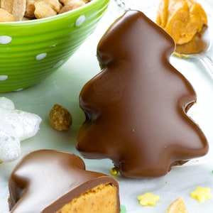 Chocolate Peanut Butter Christmas Tree Recipe: No Bake Dessert (PDF Printable)