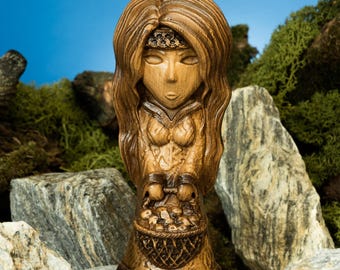 Idunn-Statue, nordische Göttin, Altardekoration, goldene Äpfel, Skulptur, Jugend, Asatru-Ritualbild
