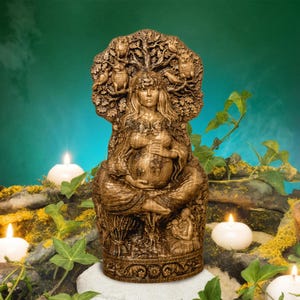 Mother Earth Statue, Wooden Gaia Figurine, Nature Goddess Sculpture, Pachamama, Altar Decor, Earth Deity, Gift, Pagan, Witchcraft Decor