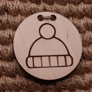 Etiquetas de madeira para organizar itens domésticos de armazenamento. Etiqueta montessoriana para roupas, brinquedos, jogos, acessórios, toalha, boné, sapatos, organização de guarda-roupa