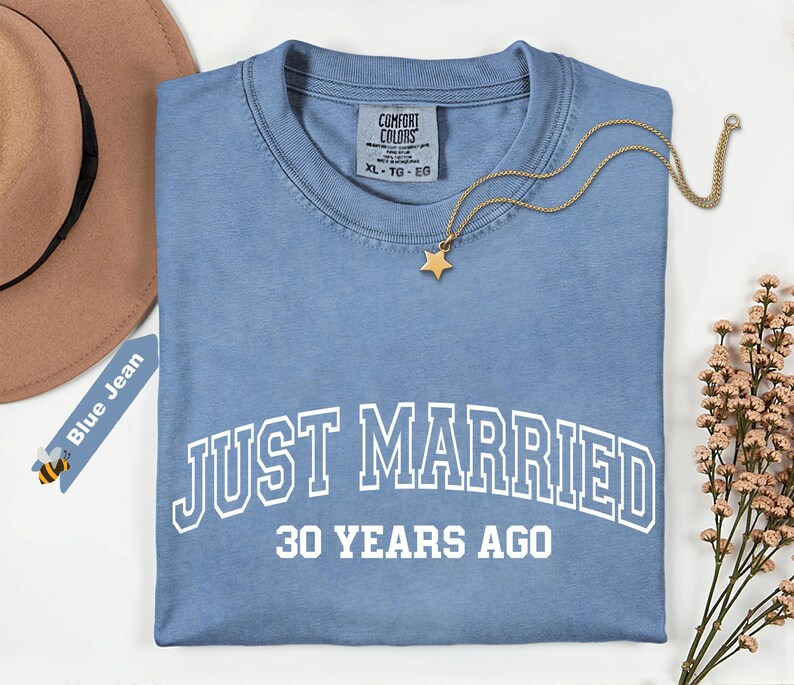 Camiseta Comfort Colors® "Recién casados hace 30 años", regalo para 30.º, 40.º y 50.º aniversario, camisetas personalizadas a juego para parejas, 50 años juntos imagen 7