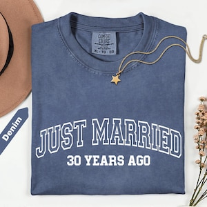 Camiseta Comfort Colors® "Recién casados hace 30 años", regalo para 30.º, 40.º y 50.º aniversario, camisetas personalizadas a juego para parejas, 50 años juntos imagen 6