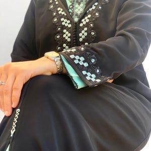 Marokkaanse geborduurde jellaba, elegante 2-delige kaftan in paars, traditionele, bescheiden Marokkaanse djellaba voor vrouwen - Marokkaans, traditionele jurk