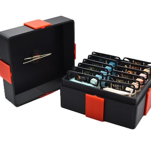 3D Printed Floss Bobbin Gift Box with Magnet: Embroidery Storage