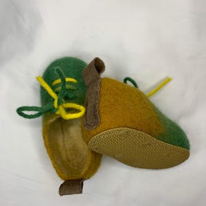 Baby Booties –  Wool Felt Boots – Handmade 12.5 cm Baby Shoes