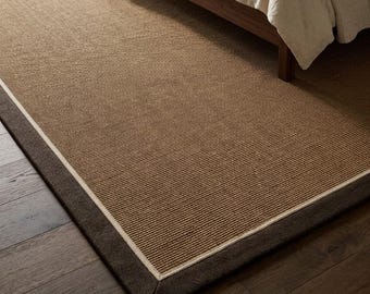 Tapis en sisal marron, dimensions personnalisées, tapis neutre moderne acceptant les animaux de compagnie, tapis en sisal moderne