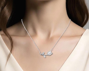 Sterling Silver Tulip Necklace – Dainty Floral Jewelry