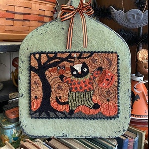 Punchneedle | Teresa Kogut | Pattern | Needlwork | DIY | Crafts | Halloween Tuxedo | PN347
