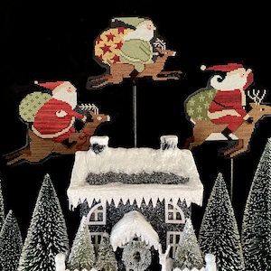 Santa's Delivery cross stitch needlework Teresa Kogut XS324 image 1