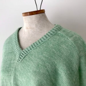 1970s Vintage Brookshire 100% acrylic mint men&#39;s grandpa sweater